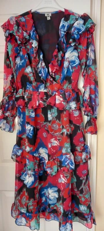 River Island Stunning ladies River Island chiffon Midi dress(size 12)