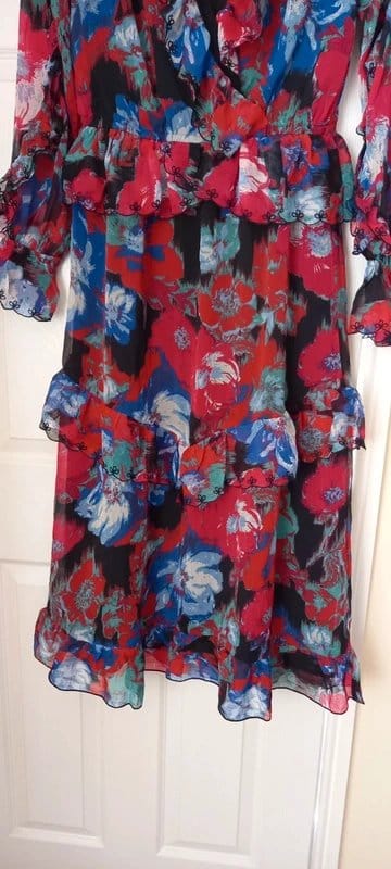 River Island Stunning ladies River Island chiffon Midi dress(size 12) - 2