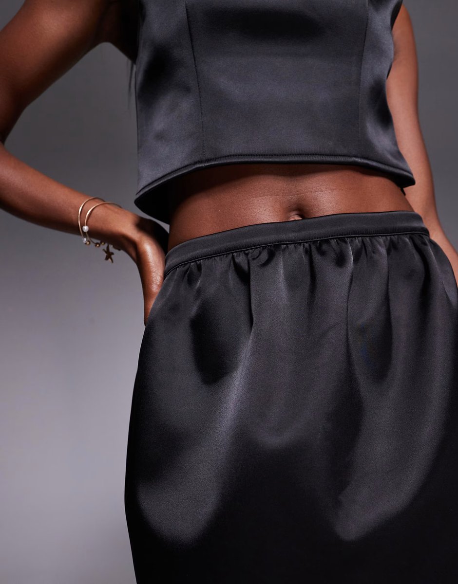 ASOS ASOS DESIGN co-ord satin gathered waist mini skirt in black - 3