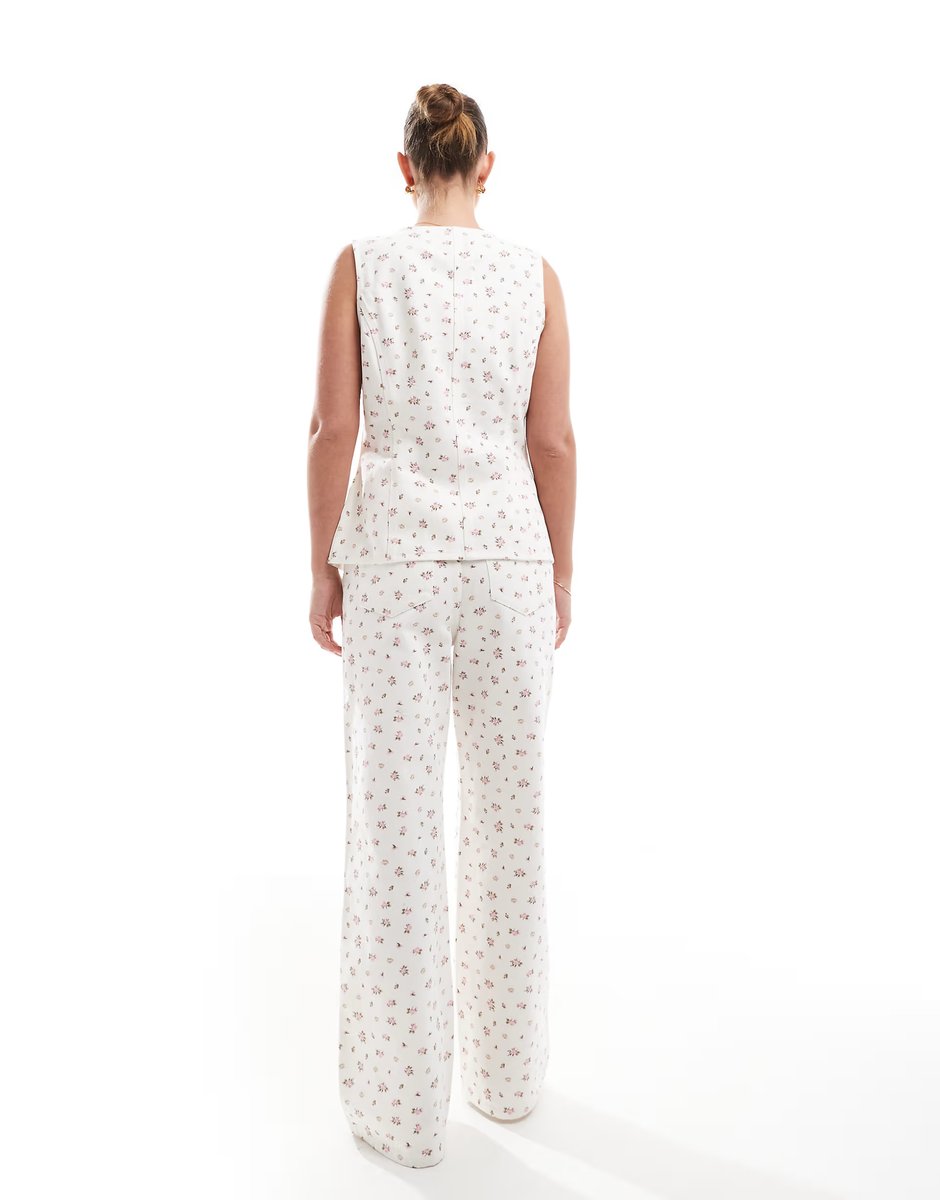 ASOS Threadbare co-ord wide leg jeans in white with pink ditsy print - 4