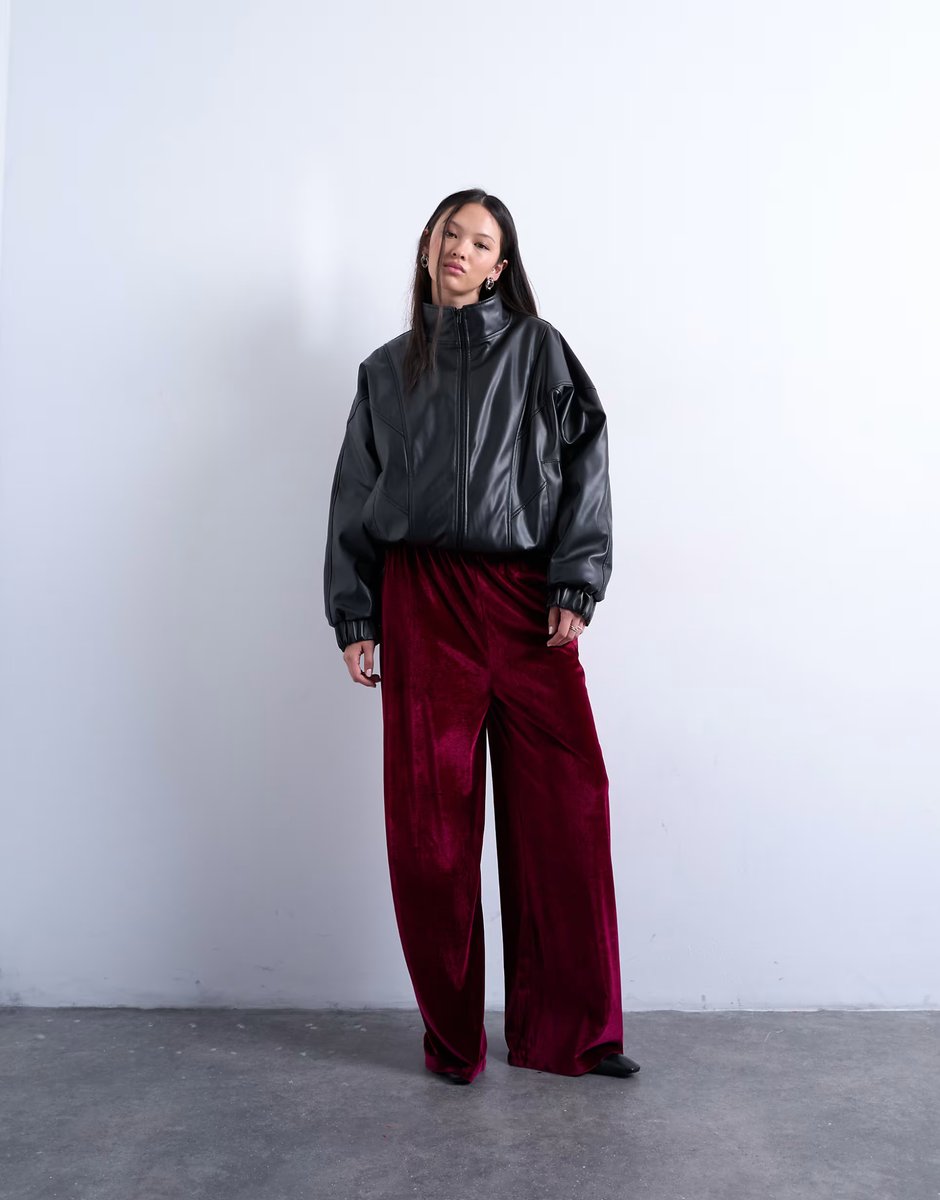 ASOS Topshop velvet wide leg pull on trouser in burgundy - 4