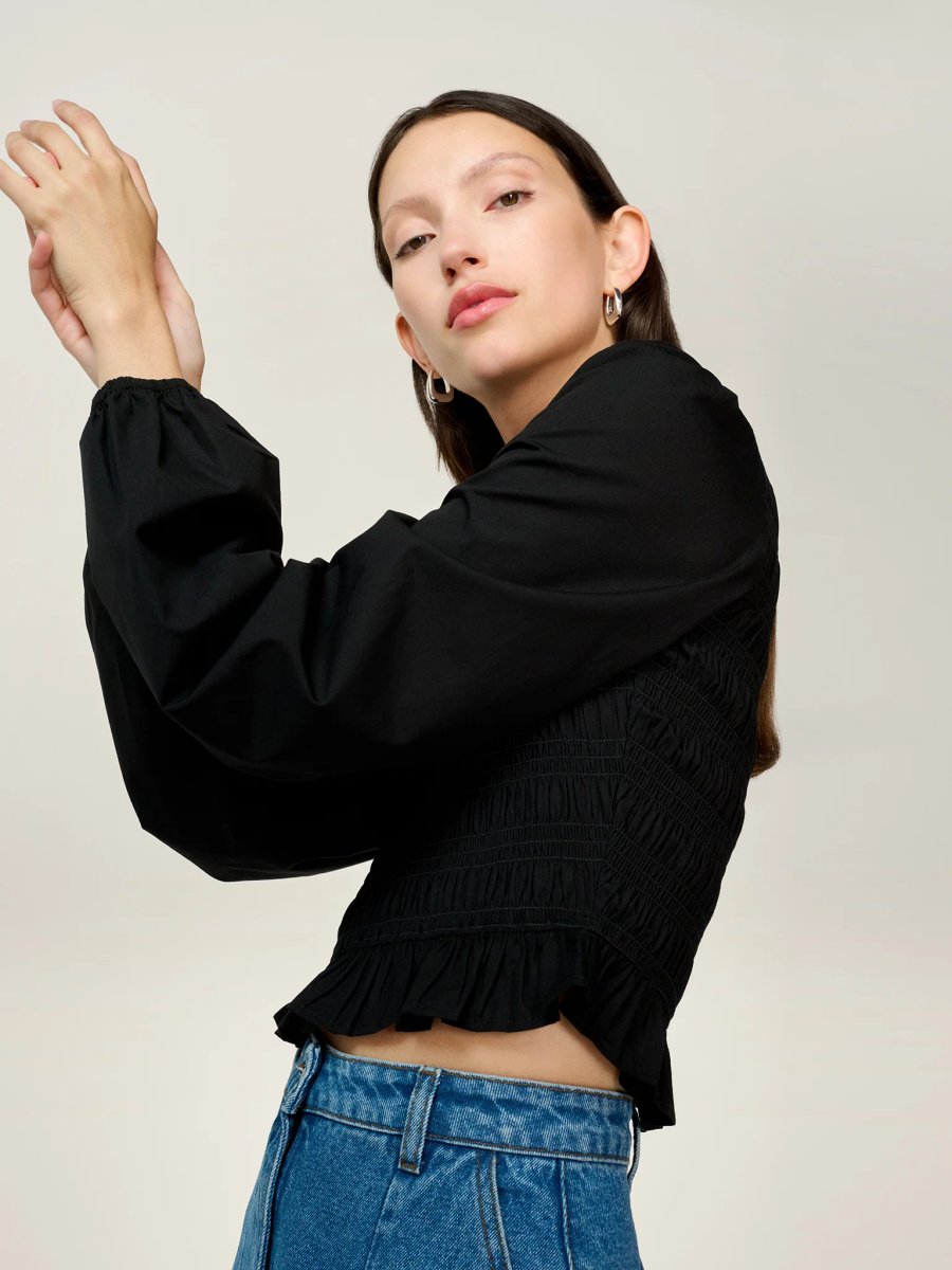 OMNES Kaloppe Top in Black - 2