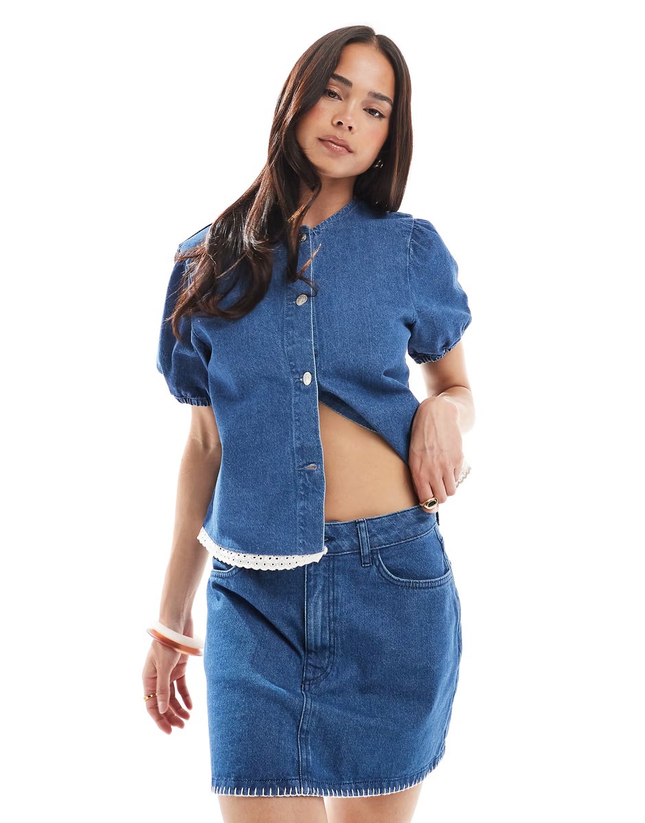 ASOS ASOS DESIGN denim pelmet skirt with blanket stitch hem in mid blue - 2