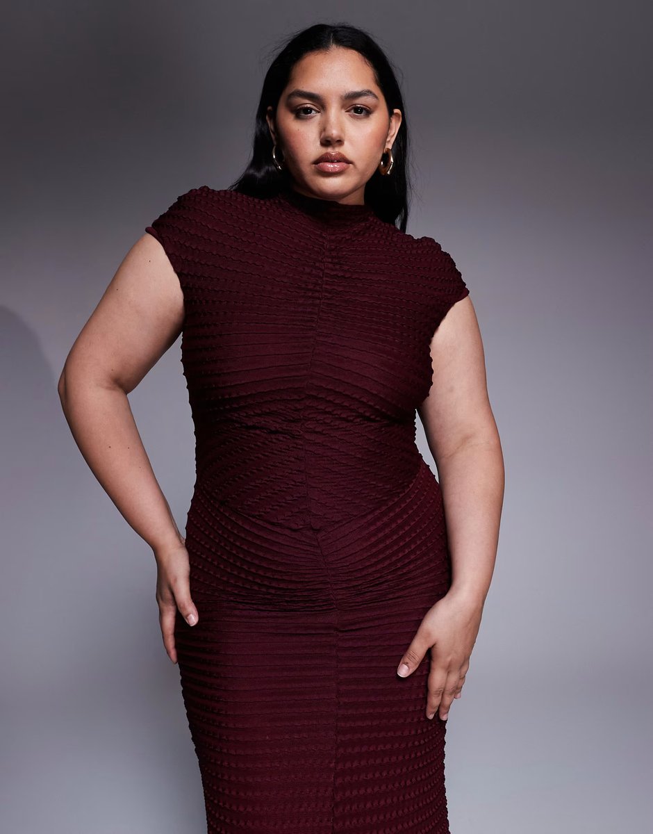 ASOS ASOS DESIGN Curve textured capped sleeve maxi dress in cherry - 3