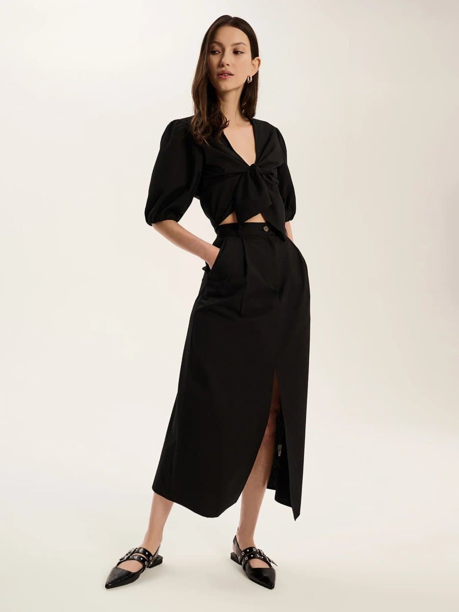 OMNES OMNES Elegant Midi Skirt in Black