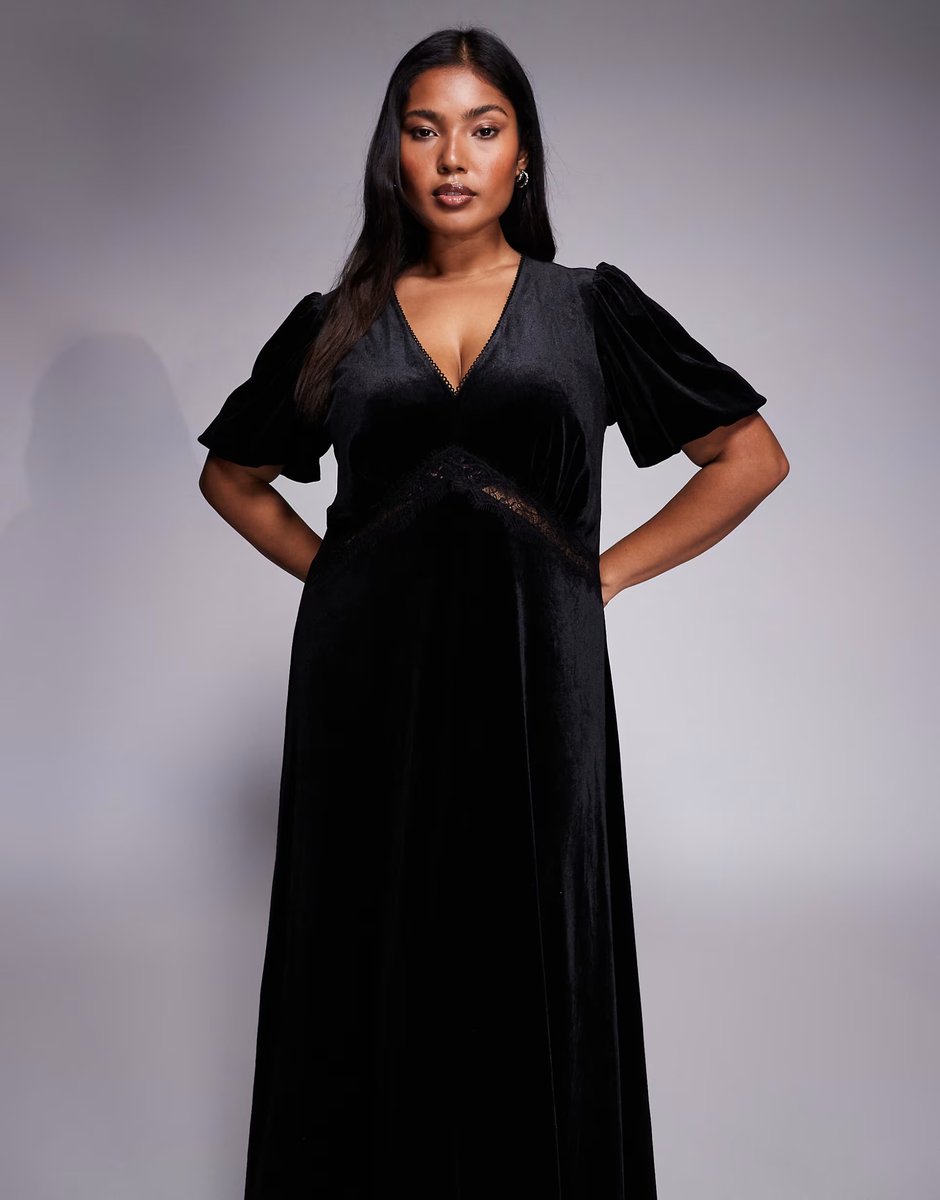 ASOS New Look Curve lace trim velvet midi dress in black - 3