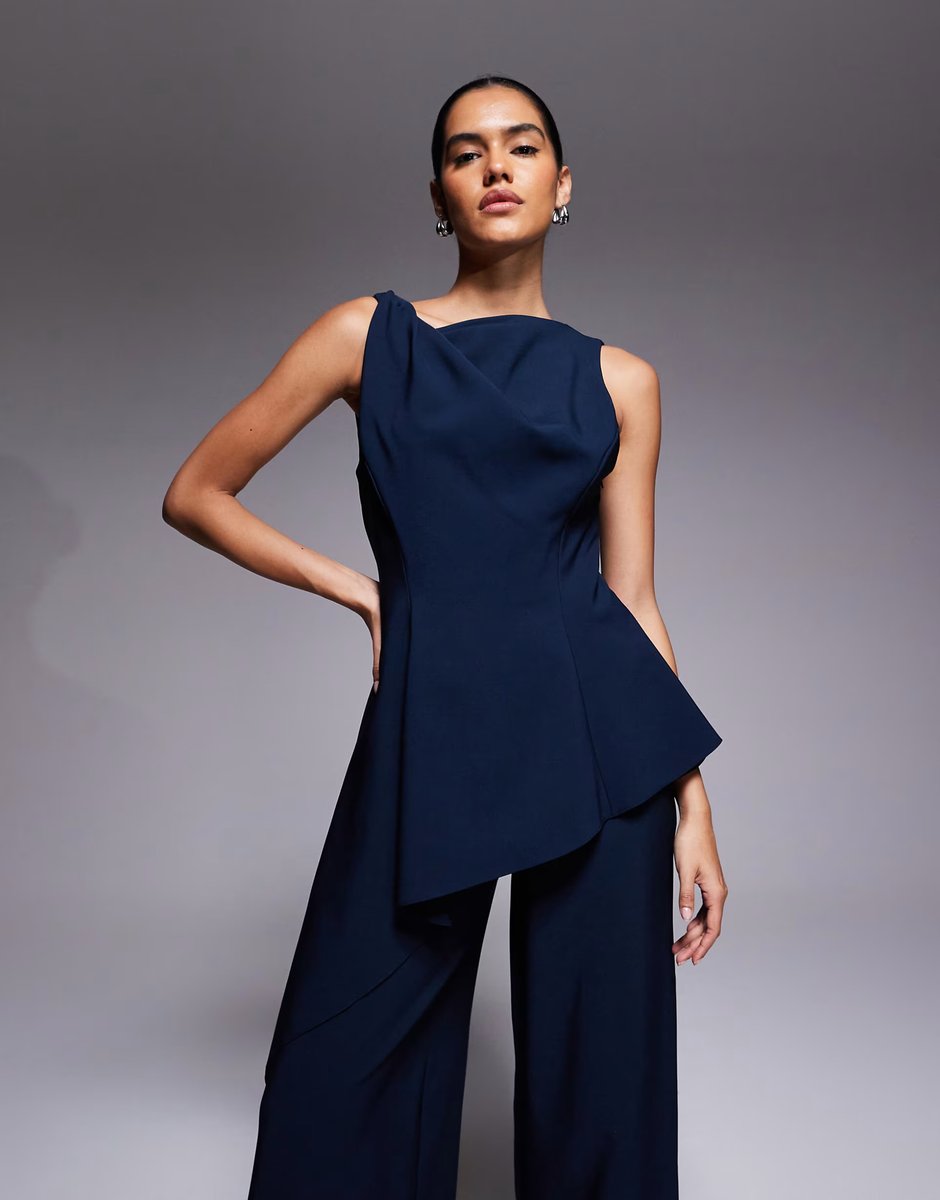 ASOS ASOS DESIGN twist shoulder draped jumpsuit in navy - 3