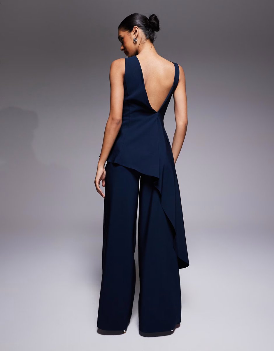 ASOS ASOS DESIGN twist shoulder draped jumpsuit in navy - 4
