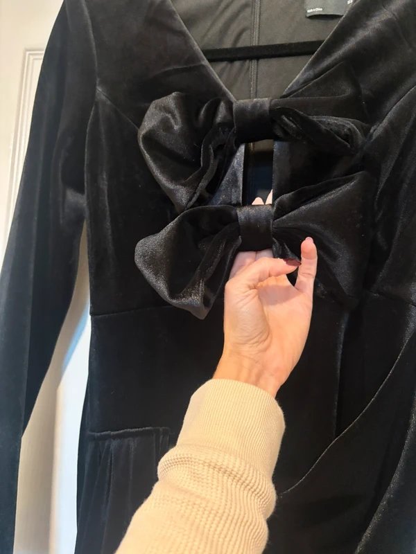 ASOS ASOS Luxe Velvet Bow Dress - 3