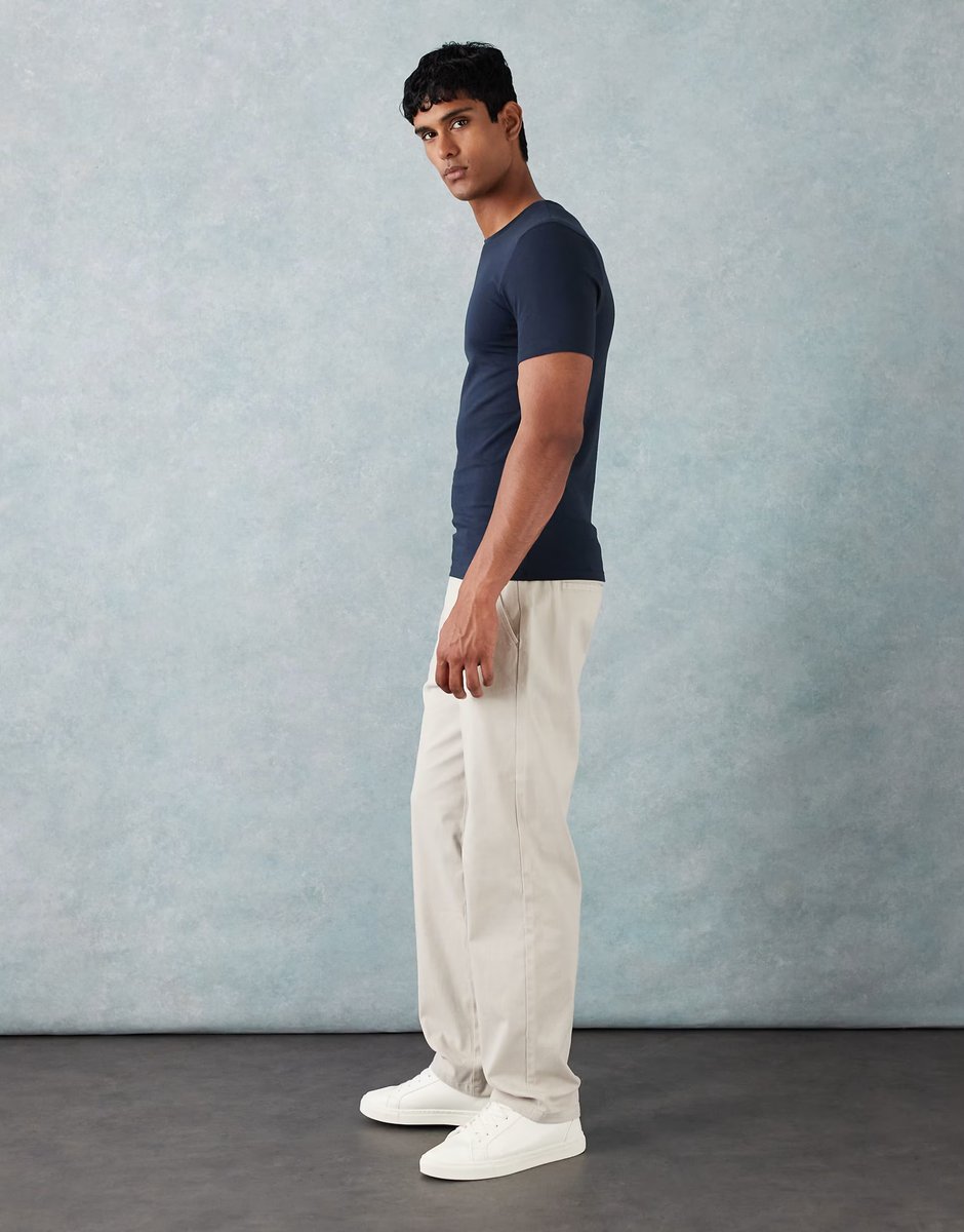 ASOS ASOS DESIGN straight chinos in stone - 3