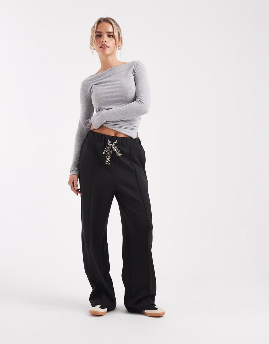 ASOS ONLY Petite leopard print bow detail trousers in black
