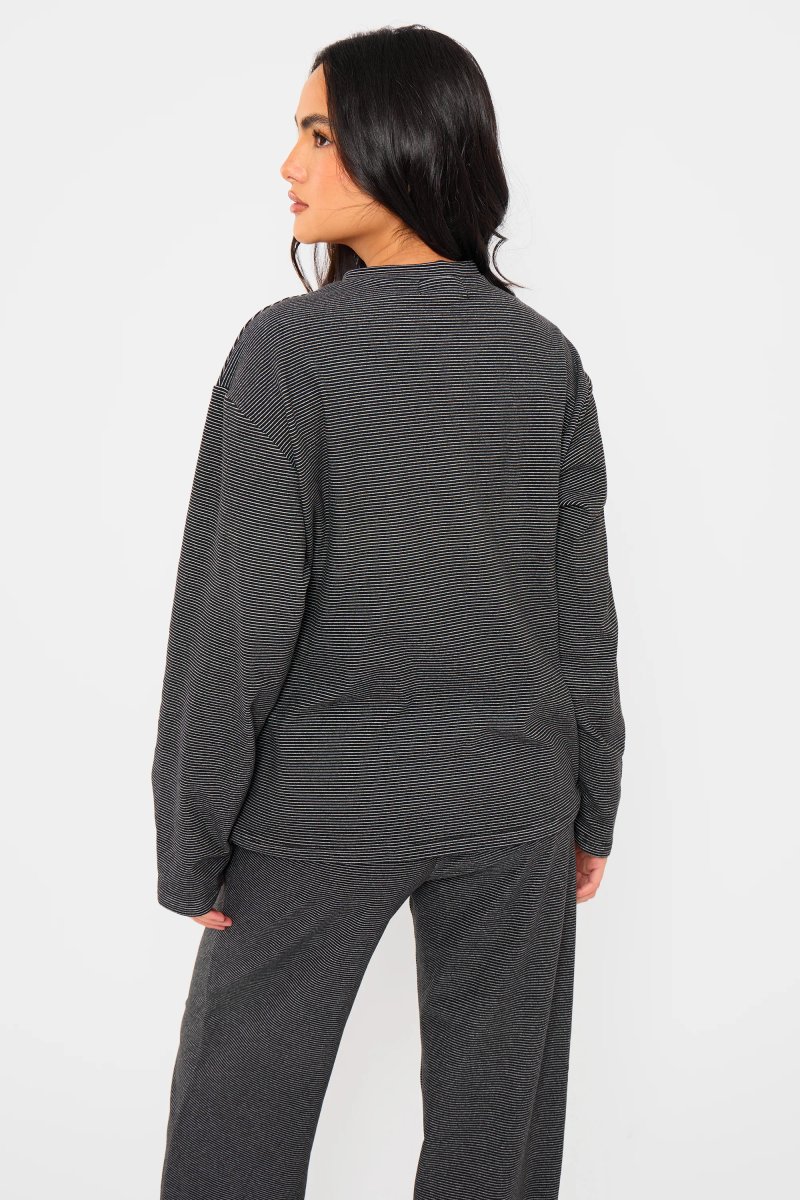 Kaiia Kaiia Striped Fleece Oversized Top Black & Cream - 4