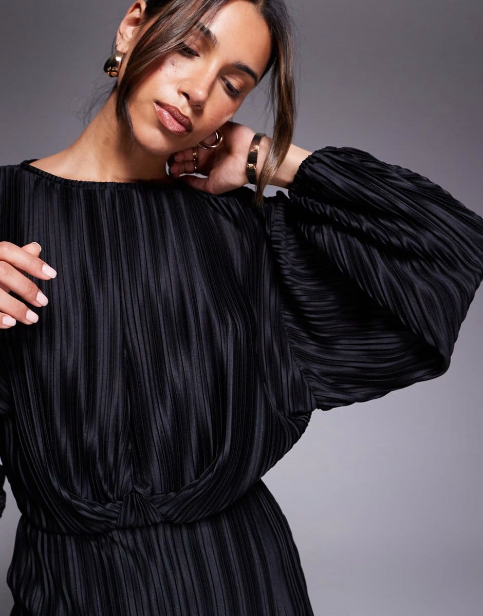 ASOS ASOS DESIGN plisse blouson sleeve and waist mini dress in black - 4