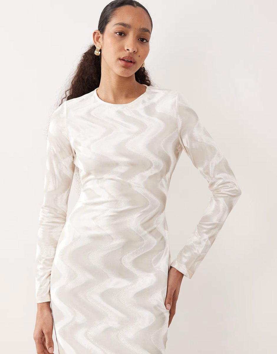 ASOS Ghospell Cecily velvet midaxi dress in cream - 3
