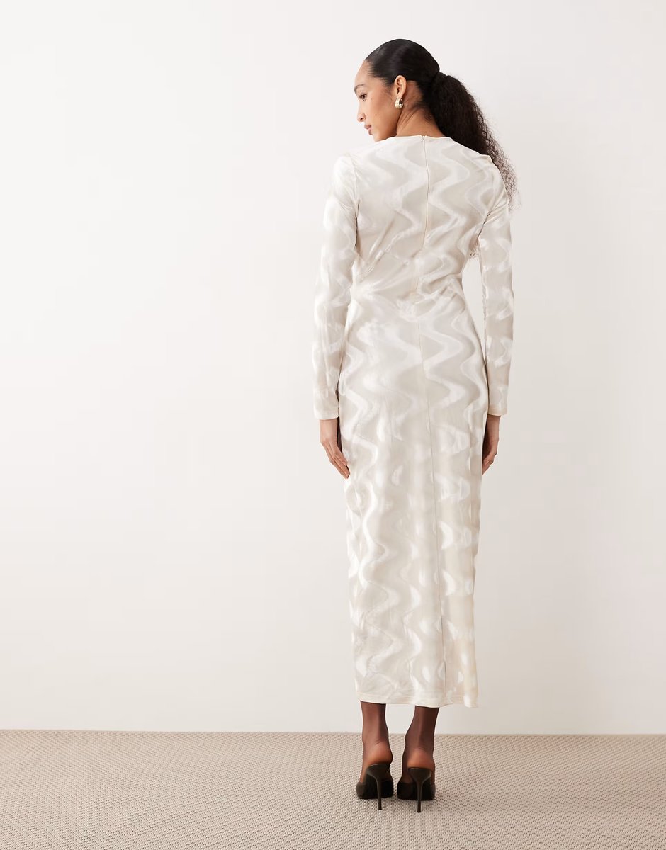 ASOS Ghospell Cecily velvet midaxi dress in cream - 4