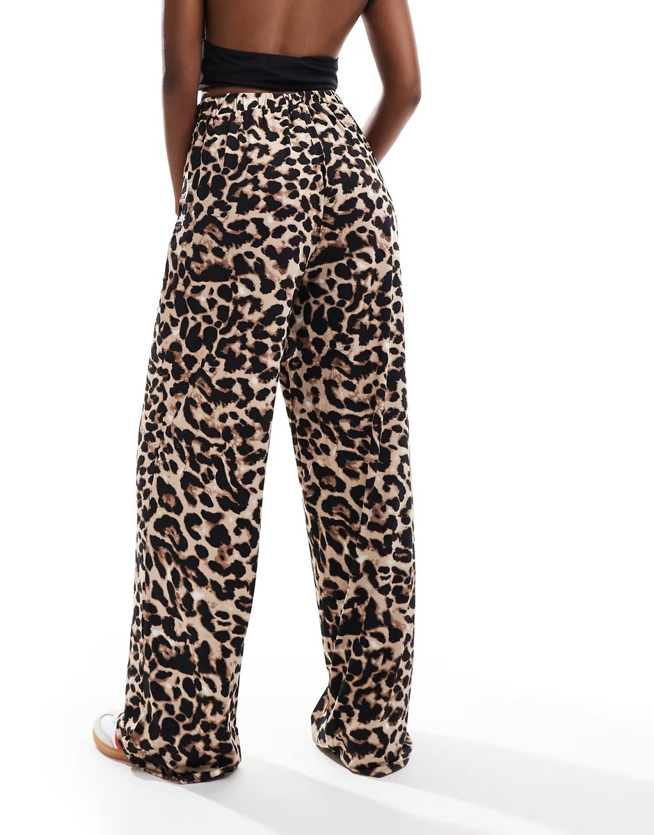 ASOS Vila pull on wide leg trousers in leopard print - 3