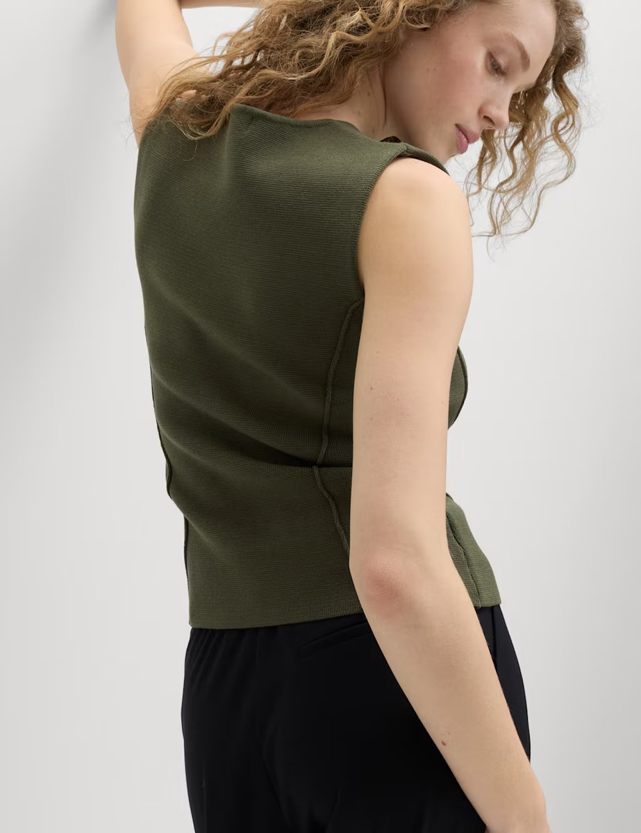 Marks & Spencer M&S Textured Waisted Slim Fit Knitted Vest Dark Khaki - 4