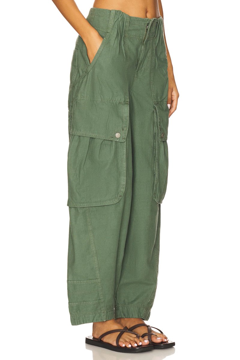 revolve x We The Free Brentwood Slouch Pant In Aged Green - 2