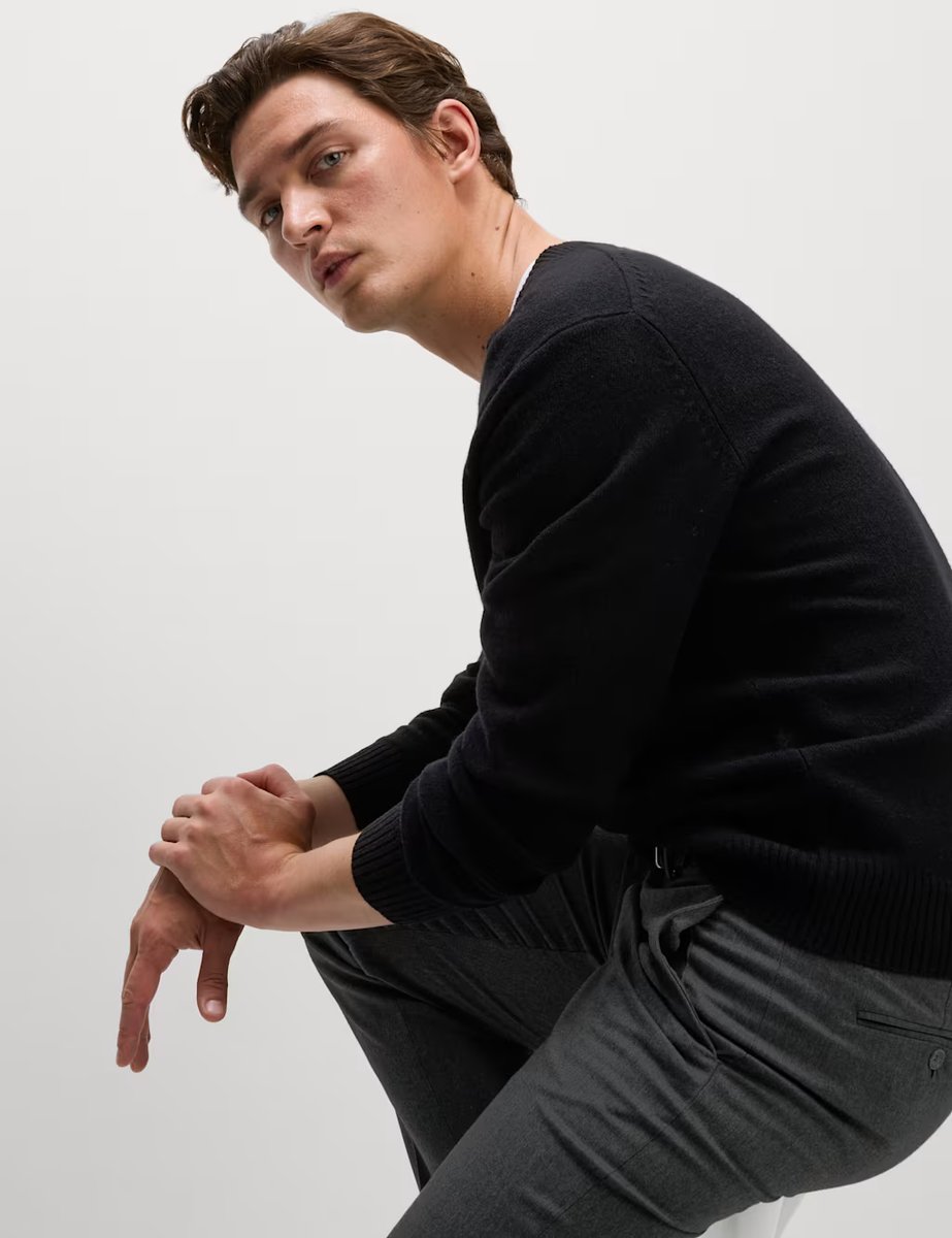 Marks & Spencer M&S Pure Lambswool V-Neck Jumper Black - 2