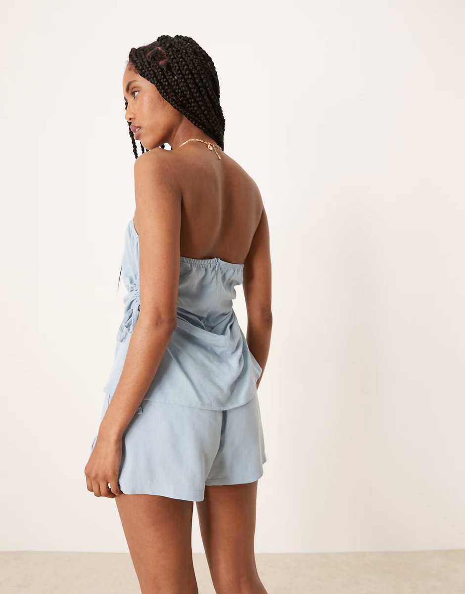 ASOS ASOS DESIGN linen blend ruched tie side bandeau top in blue co ord - 4