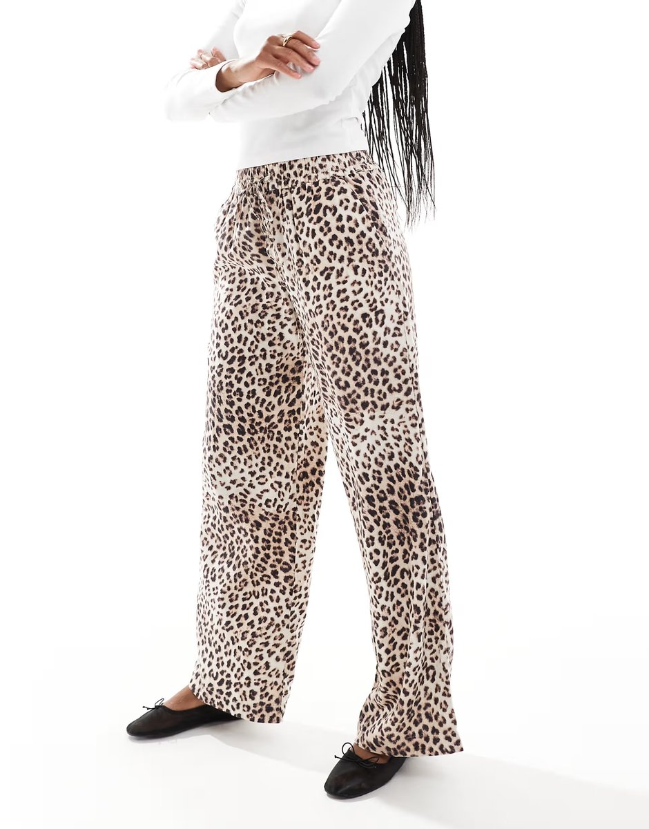 ASOS Cotton On haven linen trousers in leopard print  - 3