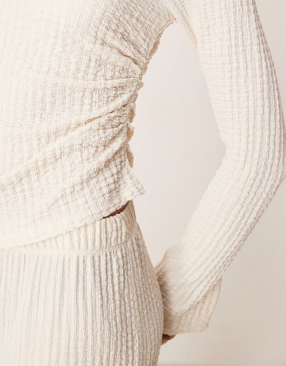 ASOS ASOS DESIGN co-ord long sleeve textured ruched side detail top in cream - 3