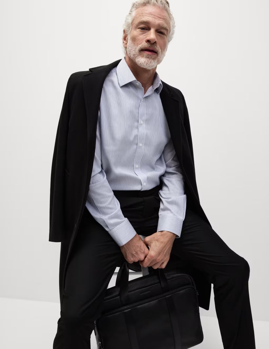 Marks & Spencer M&S Regular Fit Ultimate Non Iron Cotton Striped Shirt White/Navy - 3