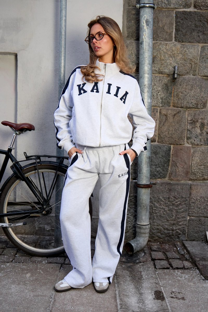 Kaiia Kaiia Classic Side Stripe Funnel Neck Zip Through Sweatshirt Light Grey Marl & Navy - 3