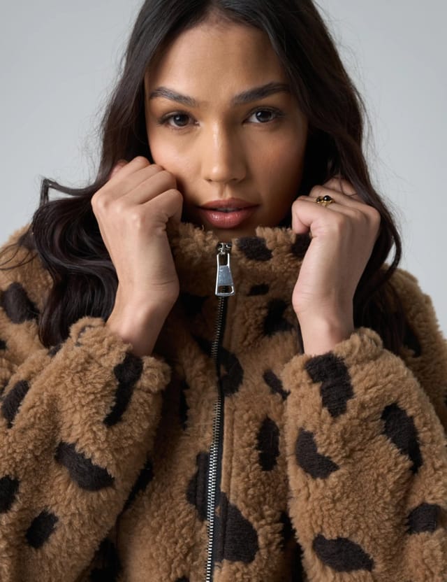 Public Desire Zip Up Fleece Jacket Leopard - 3