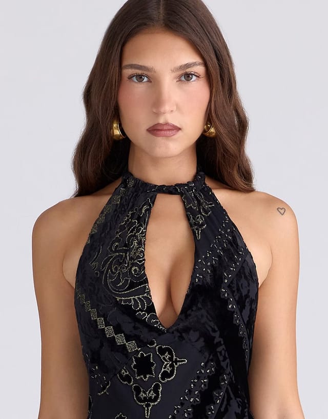 ASOS House of CB Oliviana black & gold devore velvet maxi gown in black & gold - 3