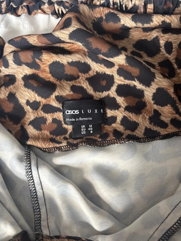 ASOS ASOS Luxe leopard print cross back dress - 3