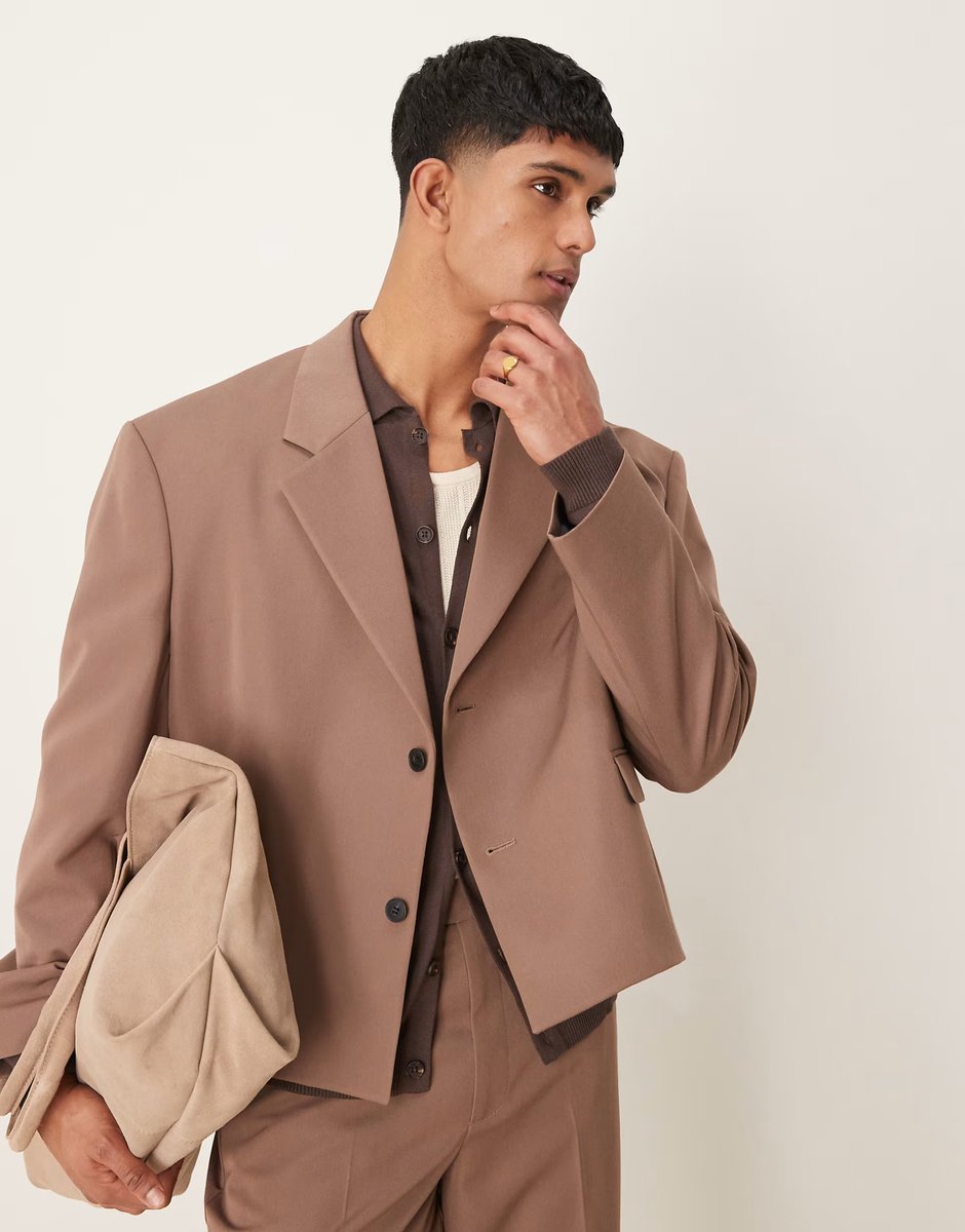 ASOS ASOS DESIGN oversized cropped suit jacket in brown - 1