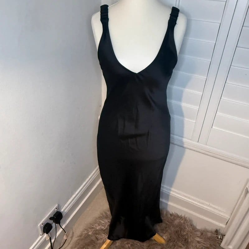 ASOS ASOS Design sexy Black Satin Slip Maxi Dress – Size 10 (best fits 8–10) - 4