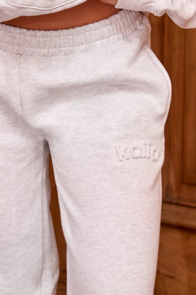 Kaiia Kaiia Embossed Logo Wide Leg Joggers Light Grey Marl - 2