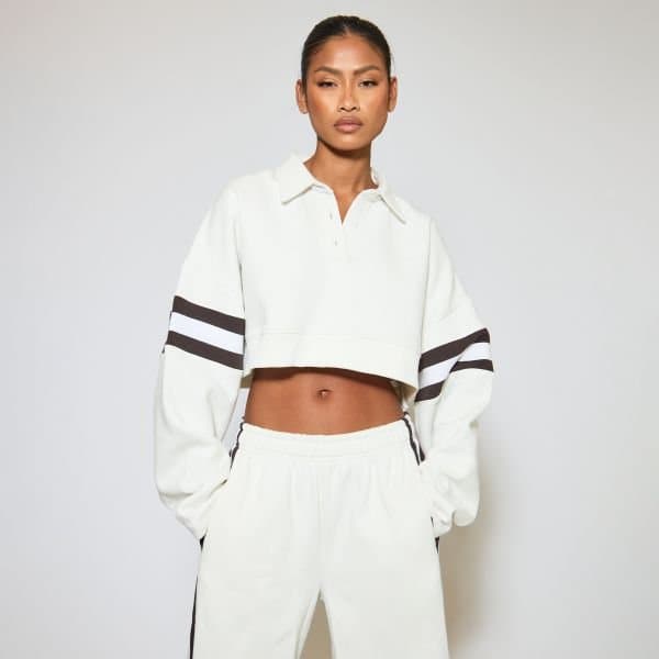 EGO EGO Contrast Stripe Cropped Polo Sweatshirt in Cream