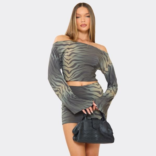 EGO Off The Shoulder Long Sleeve Cape Top In Green Printed, Women's Size UK 6 - 2