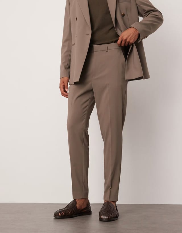ASOS ASOS DESIGN tapered suit trousers in taupe brown - 2