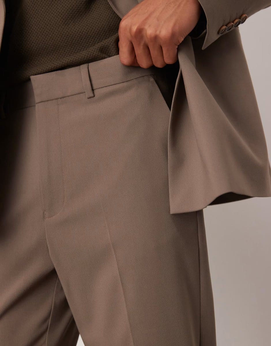 ASOS ASOS DESIGN tapered suit trousers in taupe brown - 4