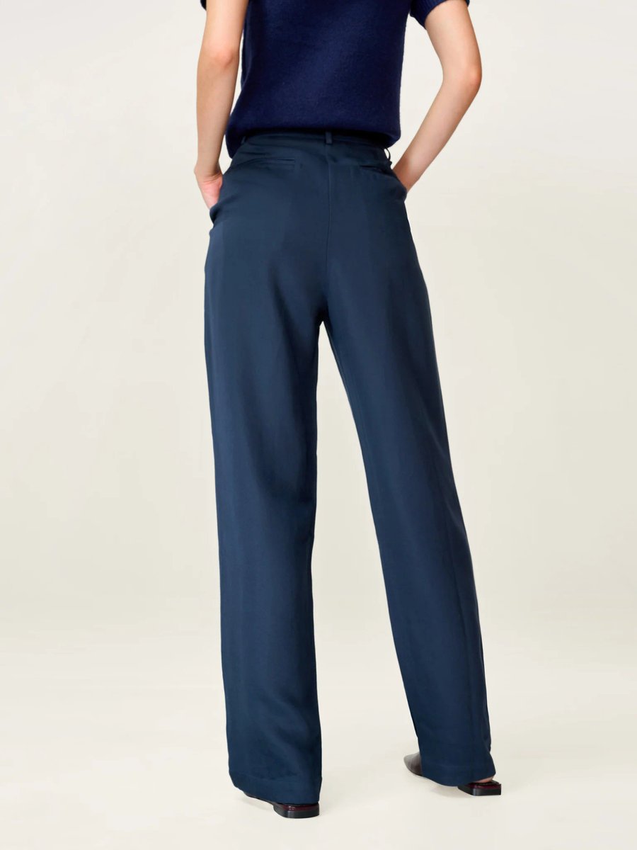 OMNES Cinnamon Trouser in Navy - 2