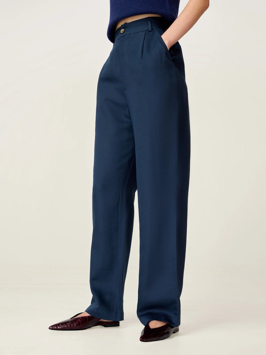 OMNES Cinnamon Trouser in Navy - 3