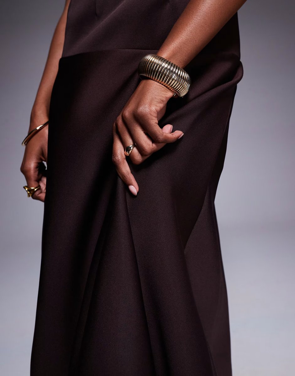 ASOS ASOS DESIGN dropped waist puffball maxi dress in chocolate - 3