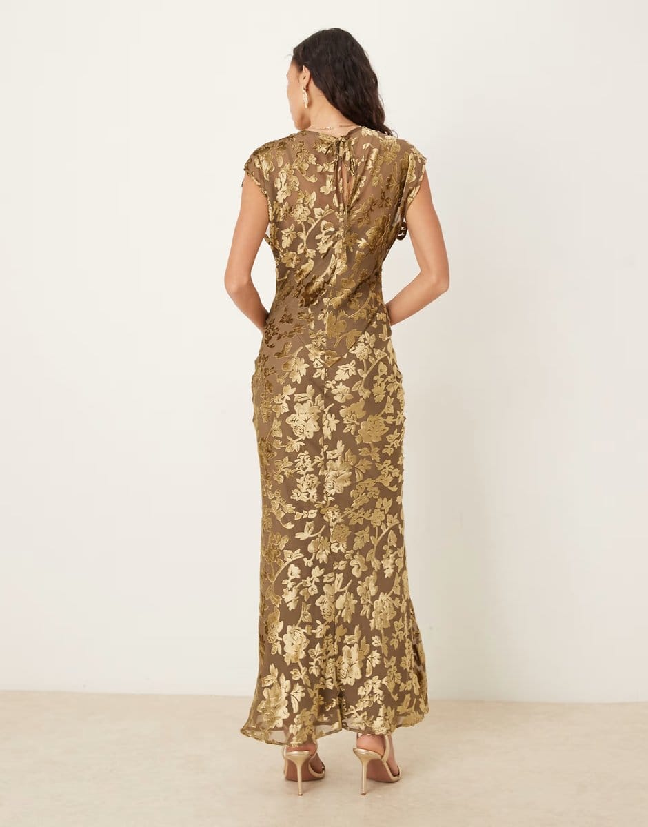 ASOS ASOS DESIGN velvet devore crew neck sleeveless maxi with tie back in mocha - 4