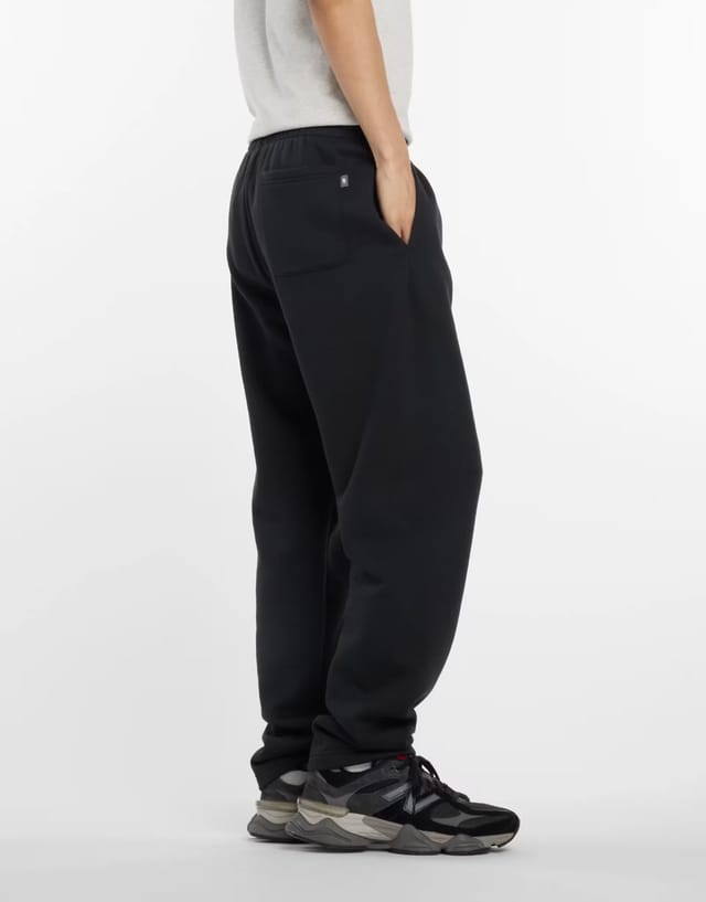 ASOS New Balance Linear graphic fleece pant in black - 2