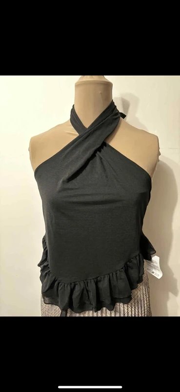 ASOS Design twist halter neck ruffle top in black size 10 - 2