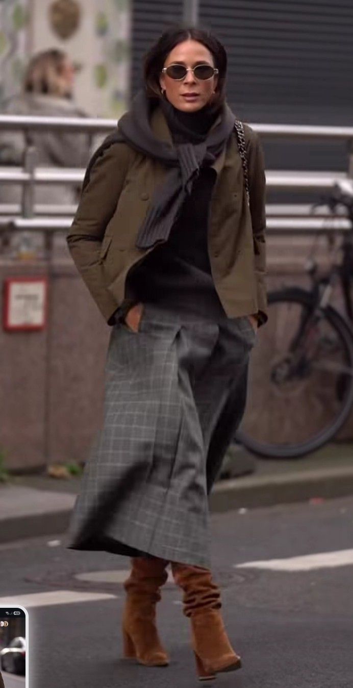 1. Cropped trench + column skirt + tall boots