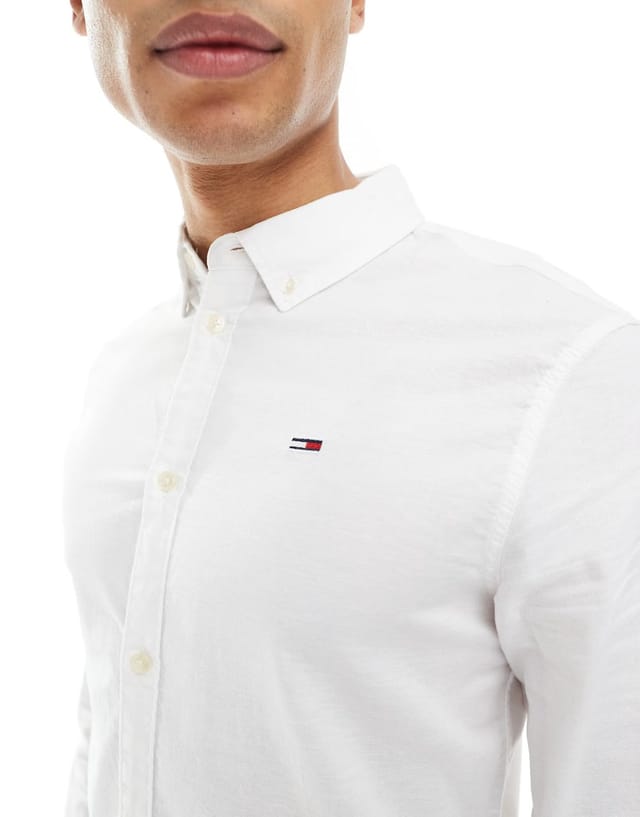ASOS Tommy Jeans slim fit oxford shirt in white - 2