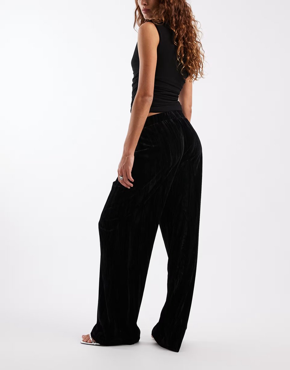 ASOS ONLY velvet wide leg pull on trousers in black - 4
