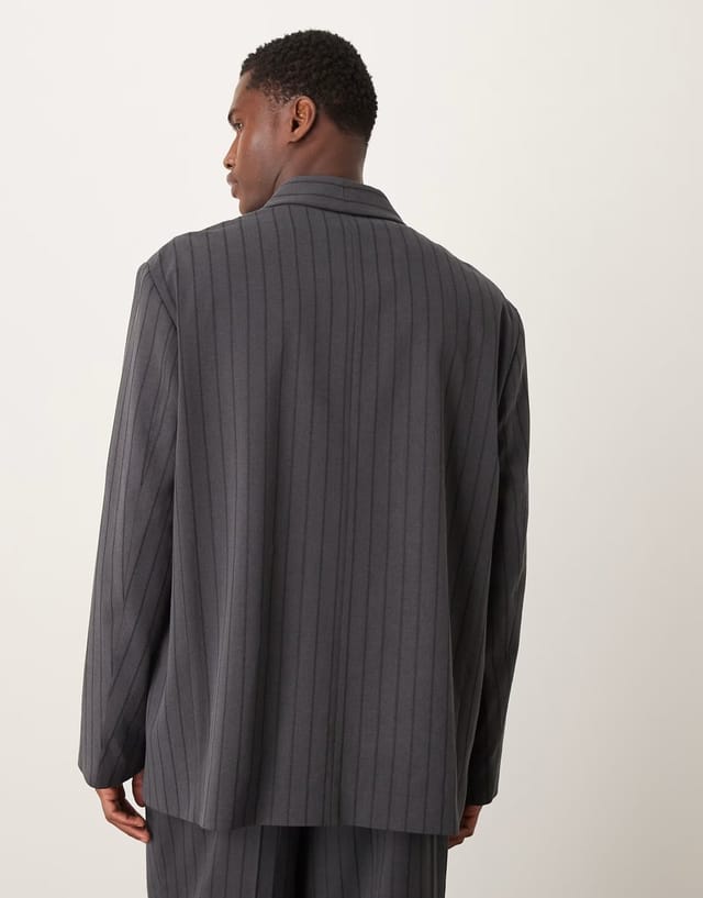 ASOS ASOS DESIGN oversized suit jacket in black - 3