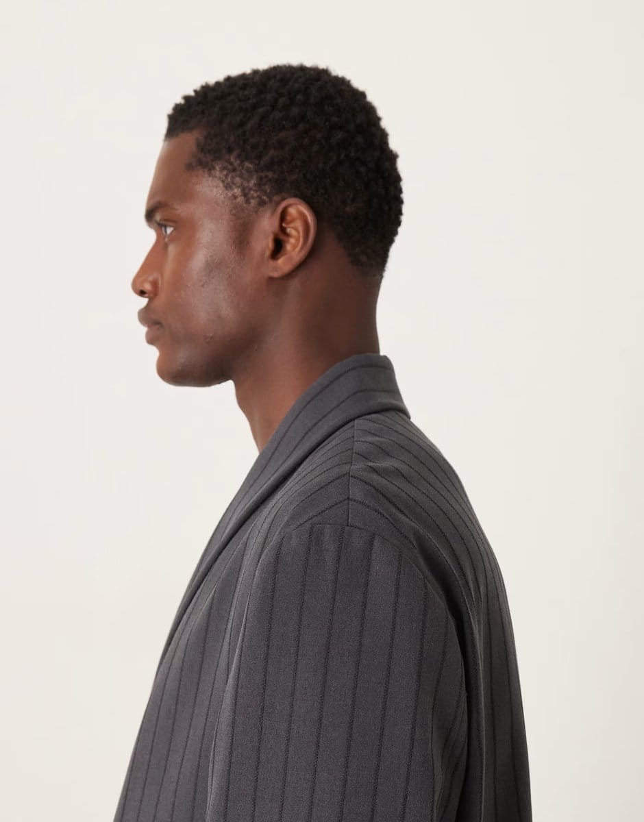 ASOS ASOS DESIGN oversized suit jacket in black - 4