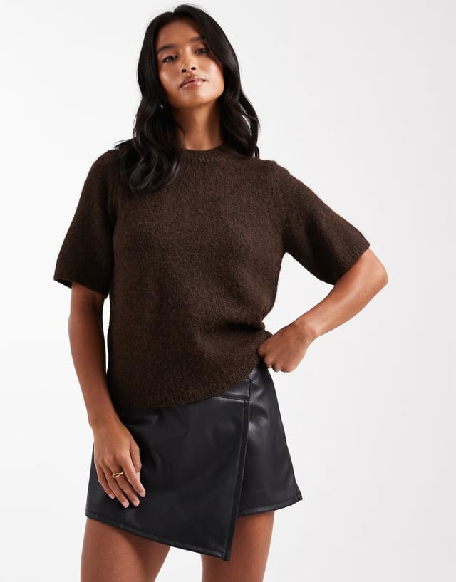 ASOS Miss Selfridge Petite faux leather skort in black - 3